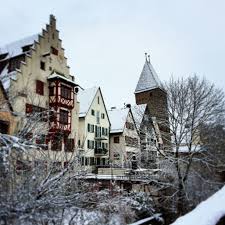 Blick Von Der Stadtmauer In Ulm Auf Die Winterliche Altstadt Schnee Winter Baden Wurttemberg Placetobw Www Tourismus Ulm De Ulm Ulmer Munster Altstadt