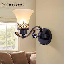Selain ruang tamu, salah satu interior rumah yang sering dihiasi dengan wallpaper dinding adalah kamar tidur. Gaya Eropa Retro Sederhana Lampu Dinding Ruang Tamu Kamar Tidur Ruang Makan Dekorasi Dinding Lampu American Kreatif Besi Lampu Dinding Simple Wall Lamp Iron Wall Lampwall Lamp Aliexpress