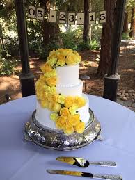 Yellow Roses Wedding Cake Yellow Wedding Cake Wedding Cakes Cake