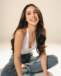 Chúc mừng sinh nhật Julia Barretto xinh đẹp! 🎂 Cô ấy đã chú thích những  bức ảnh Instagram của mình: "28!!! Thật biết ơn vì một năm nữa, và tất cả  những