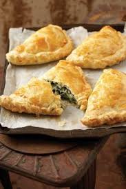 Spinasie En Fetakaas Pasteie African Food South African Recipes Recipes