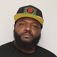 Drew Mcleod's Instagram, Twitter & Facebook