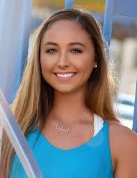 Lisa Goss's Instagram, Twitter & Facebook