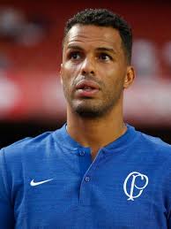 Pontos fortes e fracos do Corinthians de Lázaro em relação ao de VP