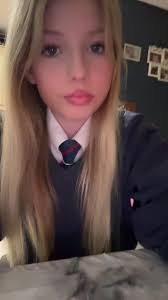 Amber Llamas's Instagram, Twitter & Facebook