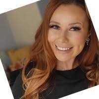 Aine Brennan's Instagram, Twitter & Facebook