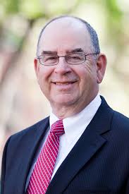 Lee Paddock's Instagram, Twitter & Facebook