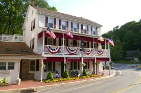 A Classic 1859 Bed And Breakfast The Jackson House Bed And Breakfast Is On The York County Heritage Rail Trail Pa S 2015 Trai Jackson House House Beds House