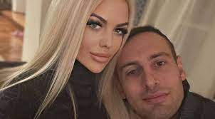 Legfrissebb híreink szegedi fecsó témában. Oops Her New Mother In Law Is Barely Older Than Fecso Borsonline Celebrity News Gossip Crime Politics