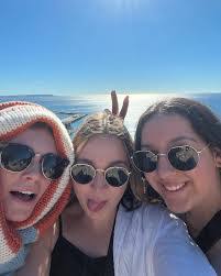 Natalie Derose's Instagram, Twitter & Facebook