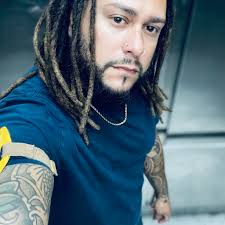 What percentage of pilots hold an IFR rating?