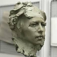 Still working out this one . . . . . . #contemporarysculpture  #figurativesculpture #figurativeart #escultura #portraitsculpture #portrait…