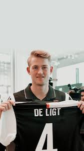 .de beek kleidung erling haaland kleidung frenkie de jong kleidung hugo lloris kleidung jadon sancho kleidung jan oblak kleidung joao felix kleidung kante kleidung kingsley coman kleidung leroy sane kleidung marquinhos kleidung matthijs de ligt kleidung mauro icardi kleidung. Matthijs De Ligt Fanclub Matthjsdeligt4 Twitter