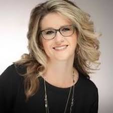 Emily Mehl's Instagram, Twitter & Facebook