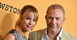 Kevin Costner triumfuje. Jego żona wyprowadziła się z wartej krocie  rezydencji