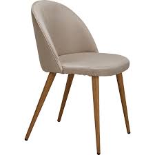 Une Chaise Qui Ne Manque Pas De Classe