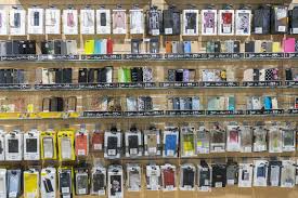 En matière de vente magasin de téléphonie mobile, il faut savoir que notre page web est la référence en ligne, de quoi vous éclairer dans la manière … Vente Dans La Boutique De Telephonie Mobile Image Stock Editorial Image Du Prix Cellulaire 164941769
