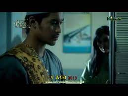An islamic romance film about a man who goes on a journey to heal his broken heart after his wife's death. 99 Kali Rindu 2013 Full Movie Trailer Youtube