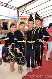 Pakaian masyarakat kadazan dusun dari tambunan yang lengkap biasanya dikenali sebagai sinimbayana atau sinombayaka. 23 Sabah Borneo Culture Ideas Sabah Borneo Culture