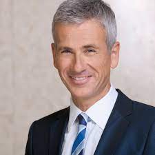 Das schreiben nimmt laut hessenschau bezug auf das nach angaben der hessenschau hat der verfasser die mail in form eines zuschauerbriefs an illner adressiert. Hr Fernsehen Hr De