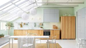 Quelle Couleur Choisir Pour Une Cuisine Etroite Cuisines Design Cuisine Ikea Cuisine Coloree