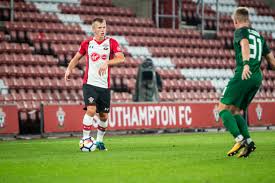 The compact squad overview with all players and data in the season overall statistics of current season. Datei Southampton Fc Versus Fc Augsburg 36320235106 Jpg Wikipedia