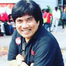 Ade Putera lyrics with translations