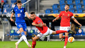 Liga Europy Lech Poznan Benfica Lizbona Wynik Strzelcy Relacja Sport Tvp Pl