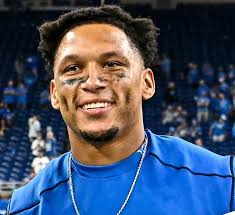 Running back Craig Reynolds from Willow Grove, PA and Abington high school,  Kutztown University, puts the Lions up 17 to 10.