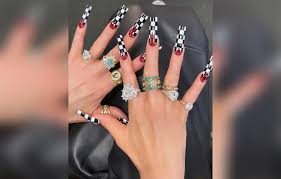 Like millions of couples, gwen stefani and blake shelton planned a wedding in the middle of a pandemic, which hasn't been the easiest process. Did Gwen Stefani Secretly Wed Blake Shelton