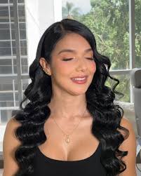 Maquillaje & Peinado Social🤍✨ #MAKEUP, #HAIR & #BROW STUDIO✨ 📍Medellín,  Edificio 16.43 Campestre, Poblado, Oficina 314 •Tienes alguna duda!?  Escríbeme a mi WhatsApp 3207458018 para la asesoría completa ✨