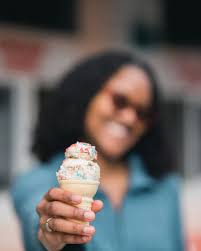 Meet @samiah.sandiford._ 🤩 You can find her both making drinks at Brothers  & Sisters AND scooping ice cream at Jamie's Ice Cream! She says her go to  is a classic iced caramel
