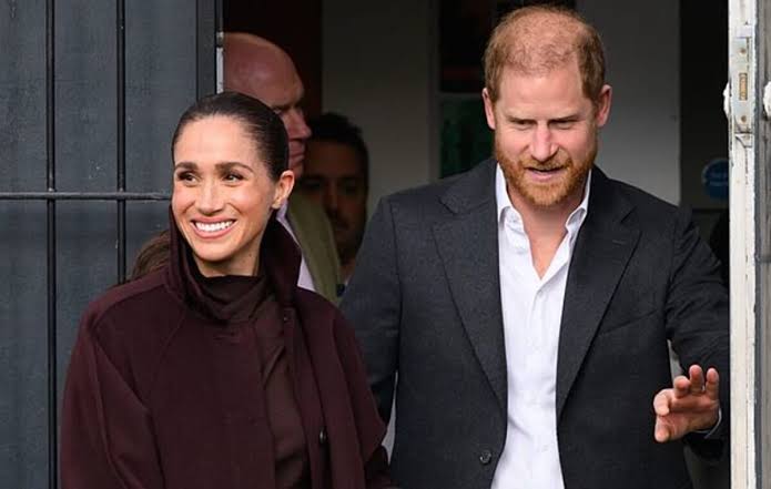 Buckingham Palace 'irritated' after Prince Harry and Meghan Markle 'ignore'  King Charles - AOL