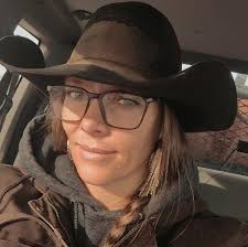 Switching from alcohol to coffee in sober living