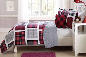 Gallery for black and red bedroom ideas Elegant Home Decor Elegant Home Multicolor Red Black White Grey Printed Plaid Patchwork Design Colorful 3 Piece Quilt Bedspread Bedding Set With D