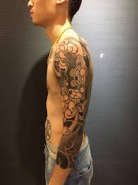 The traditional hand tattoo culture of the indigenous paiwan people of southern taiwan has nearly vanished. Taiwan Tattoo Books Asia Urbytus Com