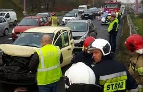 10 na drogowej trasie średnicowej w chorzowie, na drodze w kierunku gliwic, zderzyły się dwa samochody. Wypadek Na Dts Artykuly Dziennik Zachodni