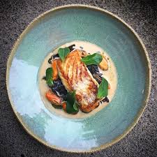 Aged Beef 24 Hour Red Miso Glazed Ox Cheek Black Garlic Artichoke Photo By Danielwatkins Cookniche I 2020 Nyttig Mat Mat Matupplaggning