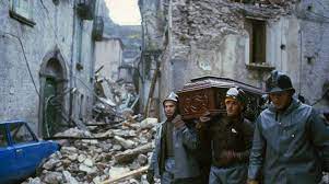 Durò oltre un minuto la terribile scossa che in una sera d'inizio inverno di 40 anni fa rase al suolo 36 paesi al confine tra la campania e la basilicata. Terremoto 1980 In Irpinia Il Video Con Il Terrificante Audio Del Sisma Positanonews