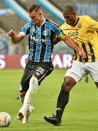Assim, quando virar uma carta, você tem que puxar na além de ser um excelente jogo para treinar a memória e um passatempo divertido, esse jogo é interessante para treinar a concentração, já que é. Escalacao Do Gremio Renato Escala Time Misto Contra O Goias