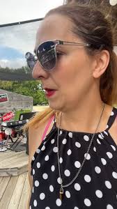 I fell right straight to my back 🤣….nothing and no one was injured in this  ankle roll