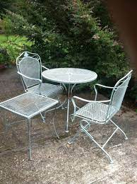 Repainting Metal Furniture Easy As 1 2 3 Metal Outdoor Furniture Metal Patio Furniture Metal Patio Chairs