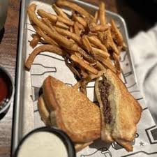 LARRY'S BURGERS AND THINGS