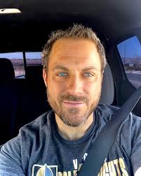 After several months of a shaved head decided to let the hair grow back…  Crazy it decided to grow back a different color haha I guess it's time to  transition into the