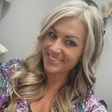 Lori Wargo's Instagram, Twitter & Facebook