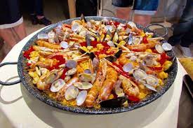 Keep reading to discover the best bars and restaurants for dining on tapas in barcelona, the dishes you can't leave the city without trying, and some selected. Top 8 Must Eat Foods In Barcelona You Must Try At Least Once Bonappetour
