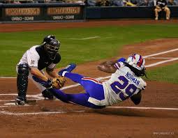 Here's henry sending a michigan state defensive lineman. Quitese Derrick Henry Y Los Memes Tundieron A Josh Norman De Los Bills Deportes National Football League Tudn Univision