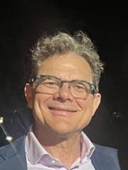 Peter Khan's Instagram, Twitter & Facebook