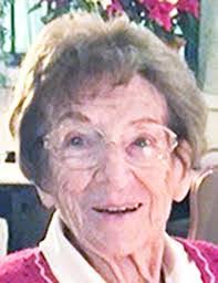 Carrie Farrington's Instagram, Twitter & Facebook