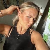 Sienna Smith's Instagram, Twitter & Facebook